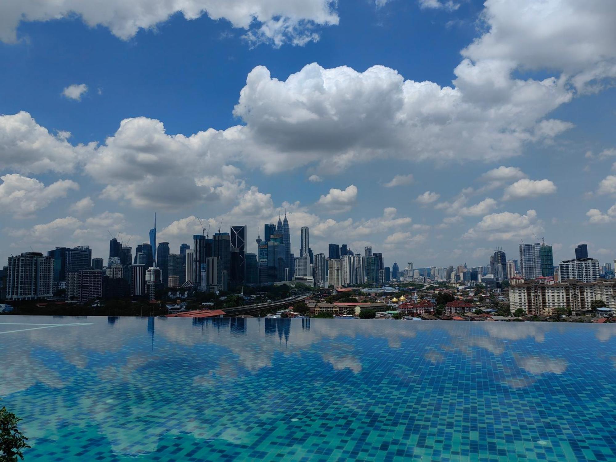 Datum Jelatek Sky Residence Klcc Skyring Linked To Lrt And Mall アンパン エクステリア 写真