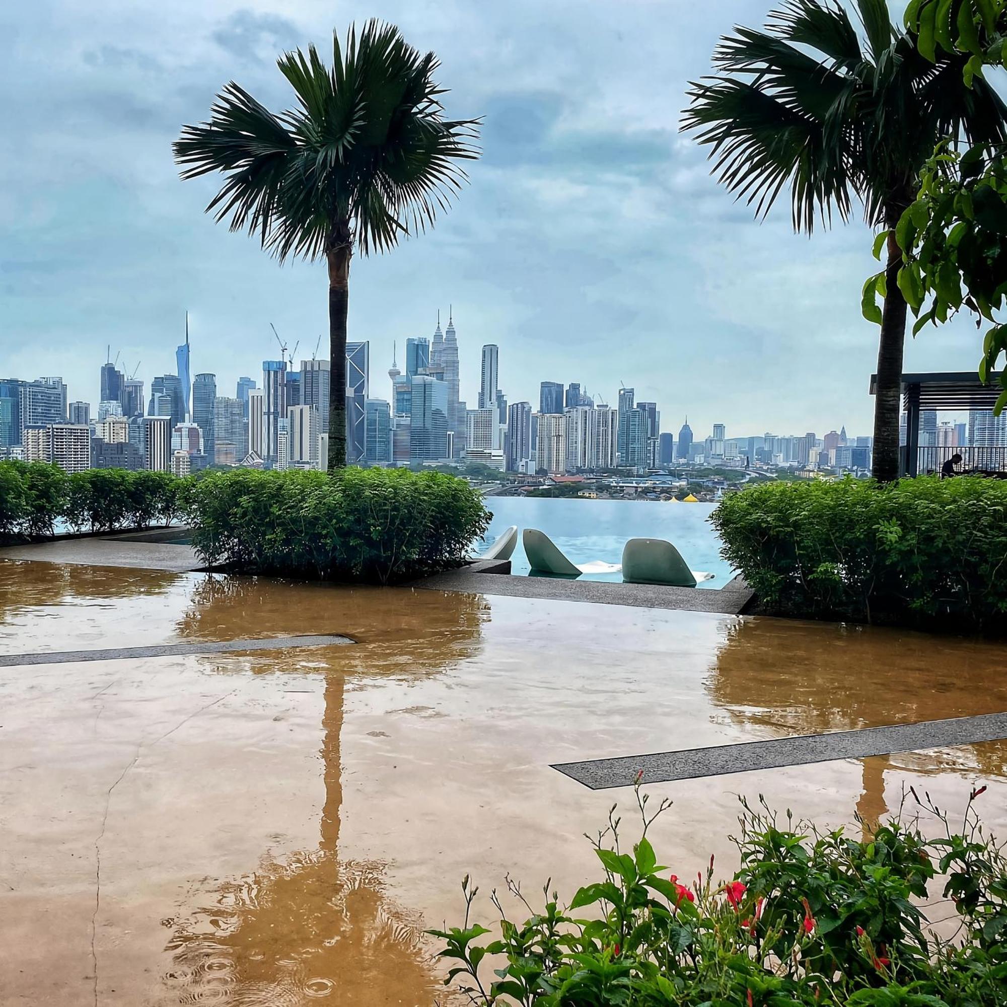 Datum Jelatek Sky Residence Klcc Skyring Linked To Lrt And Mall アンパン エクステリア 写真